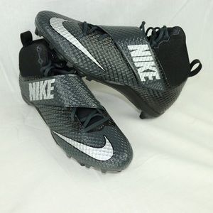 New Men’s Nike Lunarbeast Pro TD Cleat
